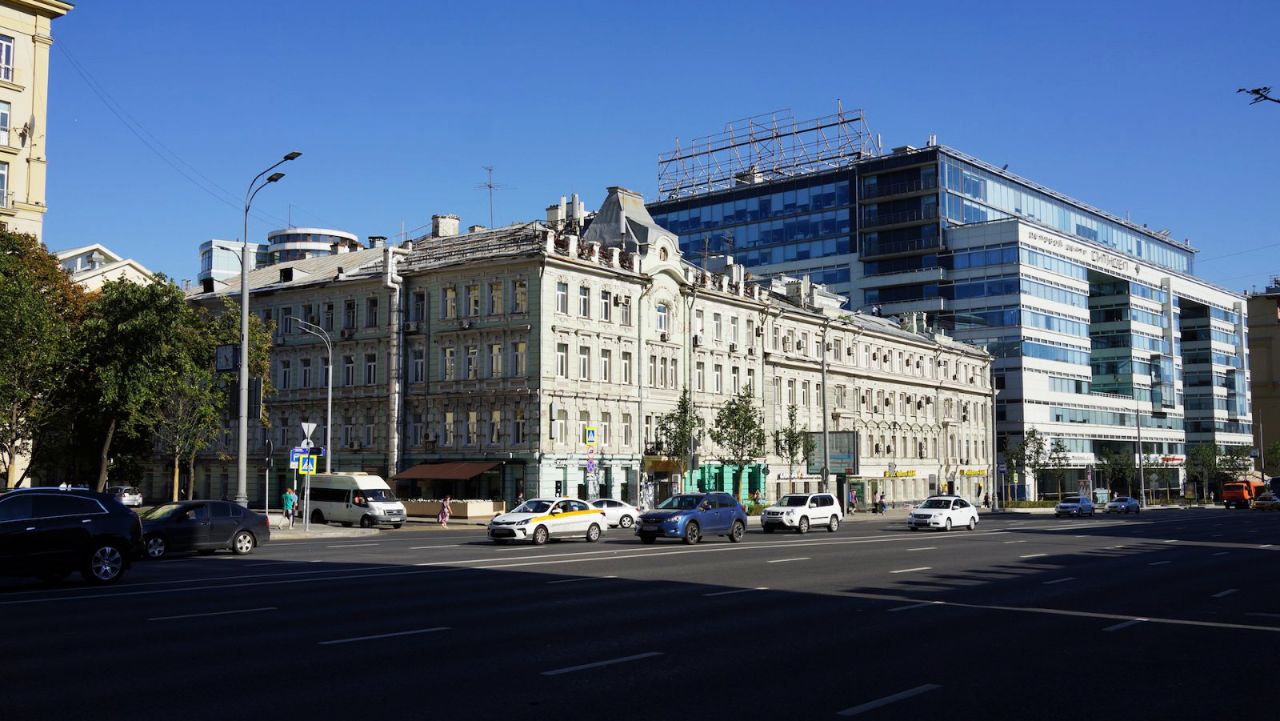 Особняк на ул. Земляной Вал, 7 - аренда помещения г.Москва, м. Курская