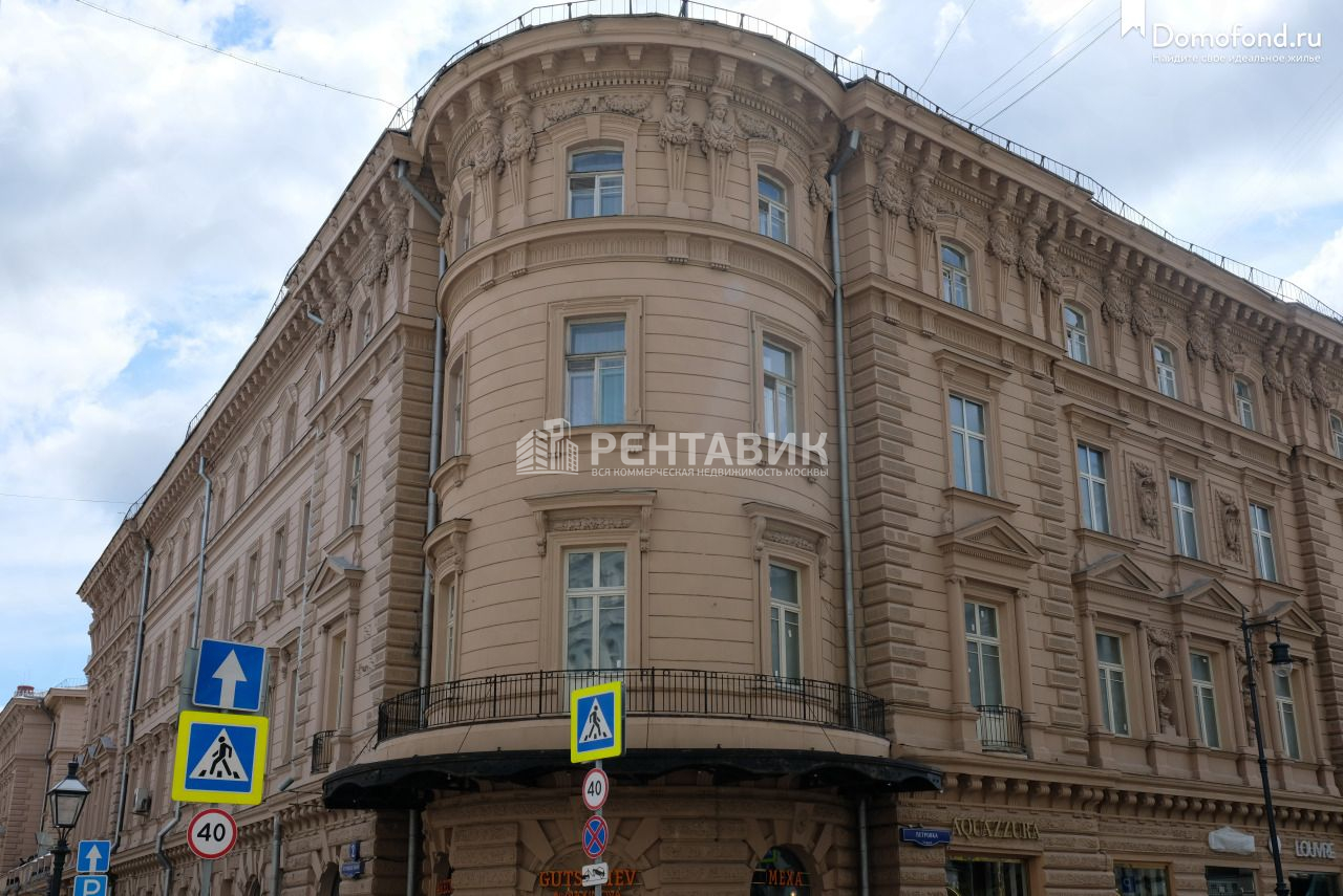 Особняк Петровка 18 - аренда помещения г.Москва, м. Кузнецкий мост