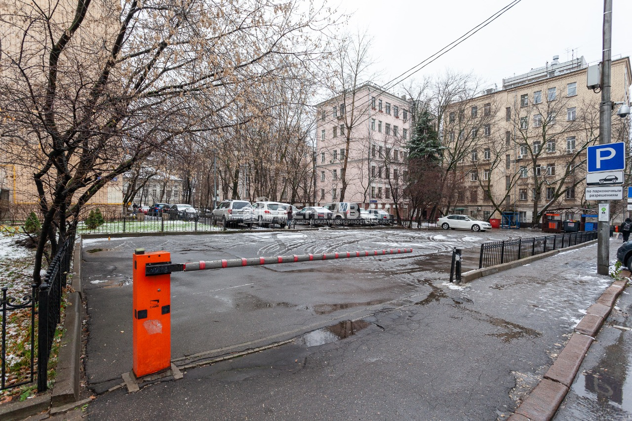 Особняк Новинский бульвар, 17 - аренда помещения г.Москва, м. Смоленская